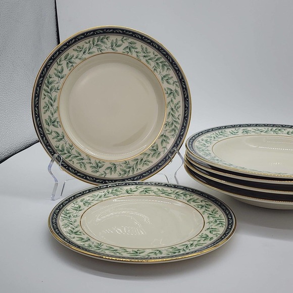 Royal Doulton Oregon 4-Large Rim Soup Bowl 9 In And 2- Salad Plates 8in - Picture 2 of 8